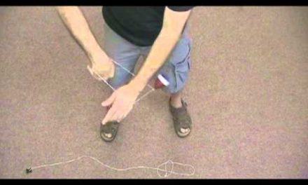 Regenerating a spintop with a loop of string